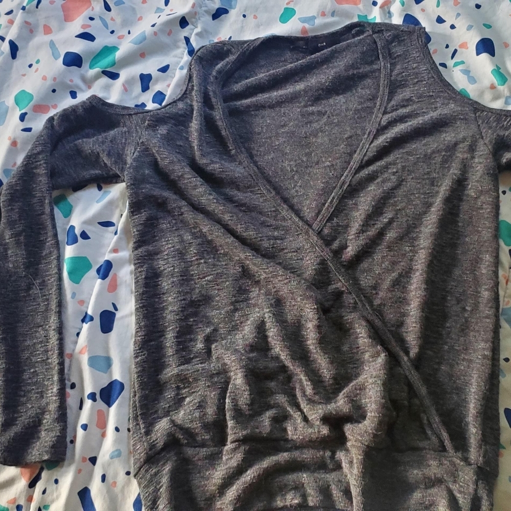 Cold shoulder top